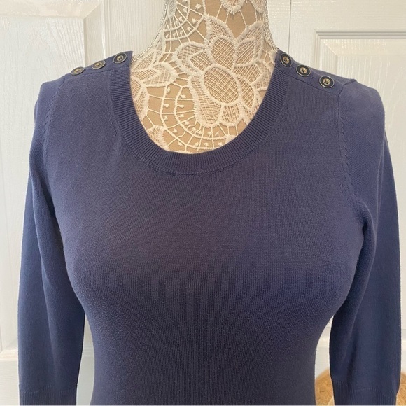 Banana Republic Comet blue 3/4 sleeve top cotton blend gold buttons accent Small - Picture 3 of 11